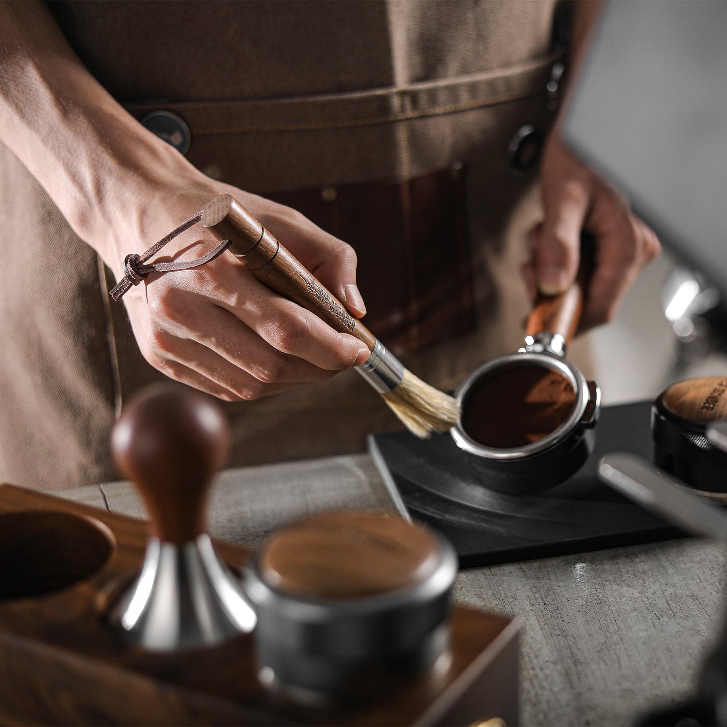 MHW-3BOMBER Coffee Cleaning Brush Wings Cylindrical Brush