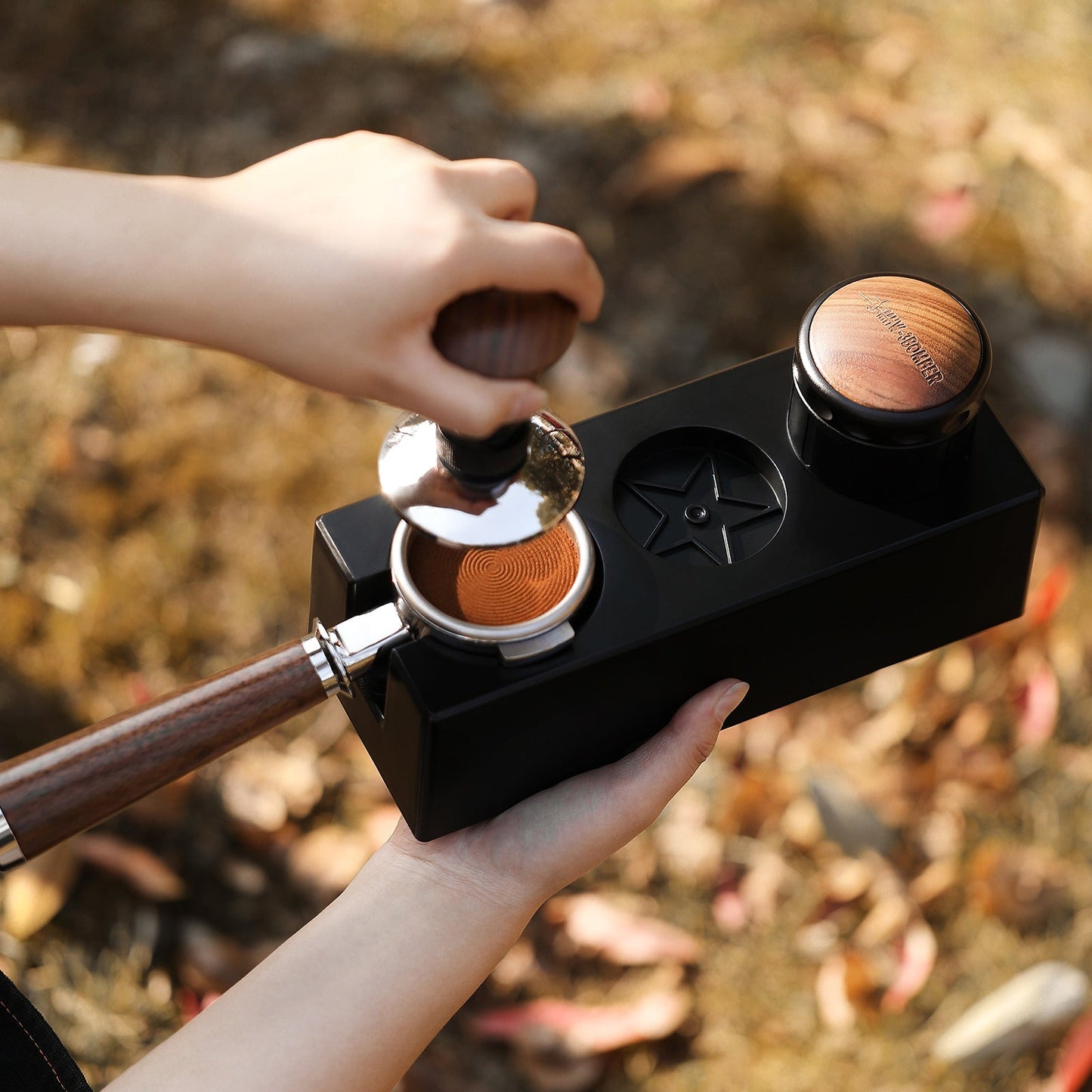 MHW-3BOMBER ABS Portafilter Holder Tamper Station