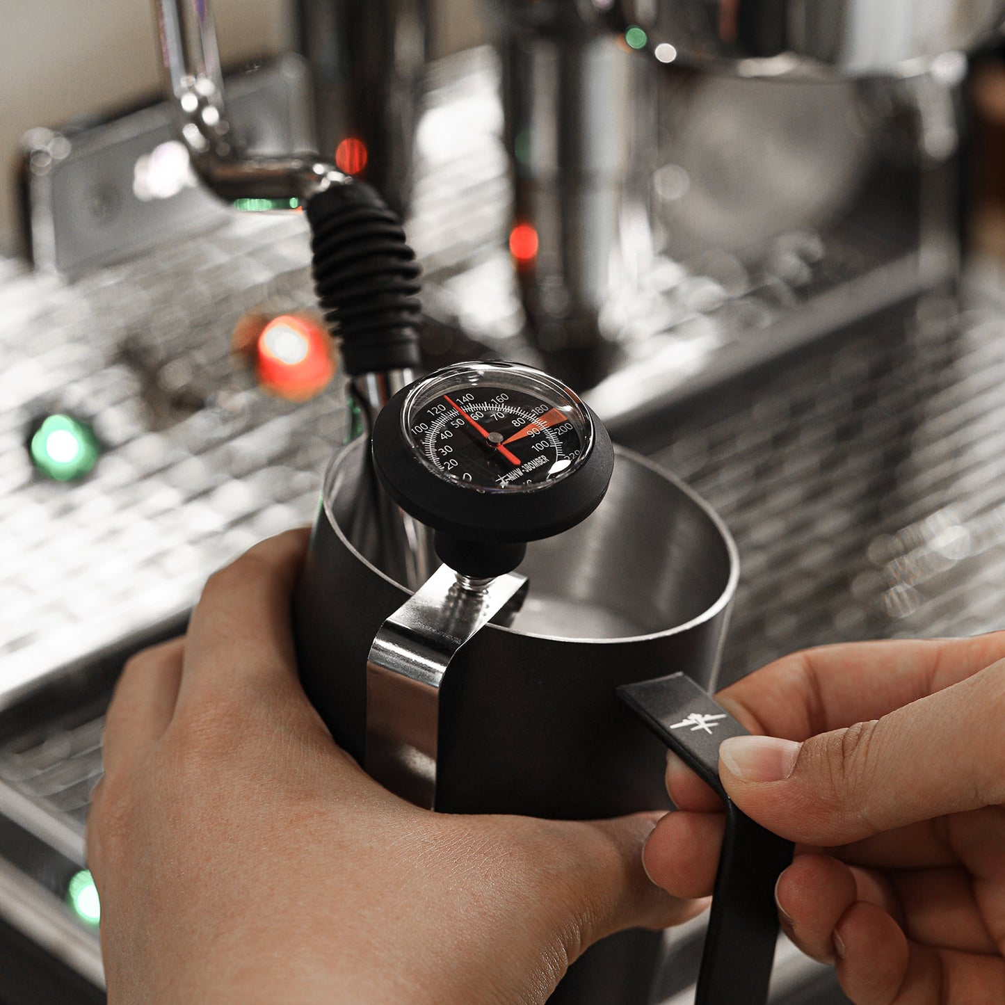 MHW-3BOMBER 0 to 100℃ Dial Thermometer