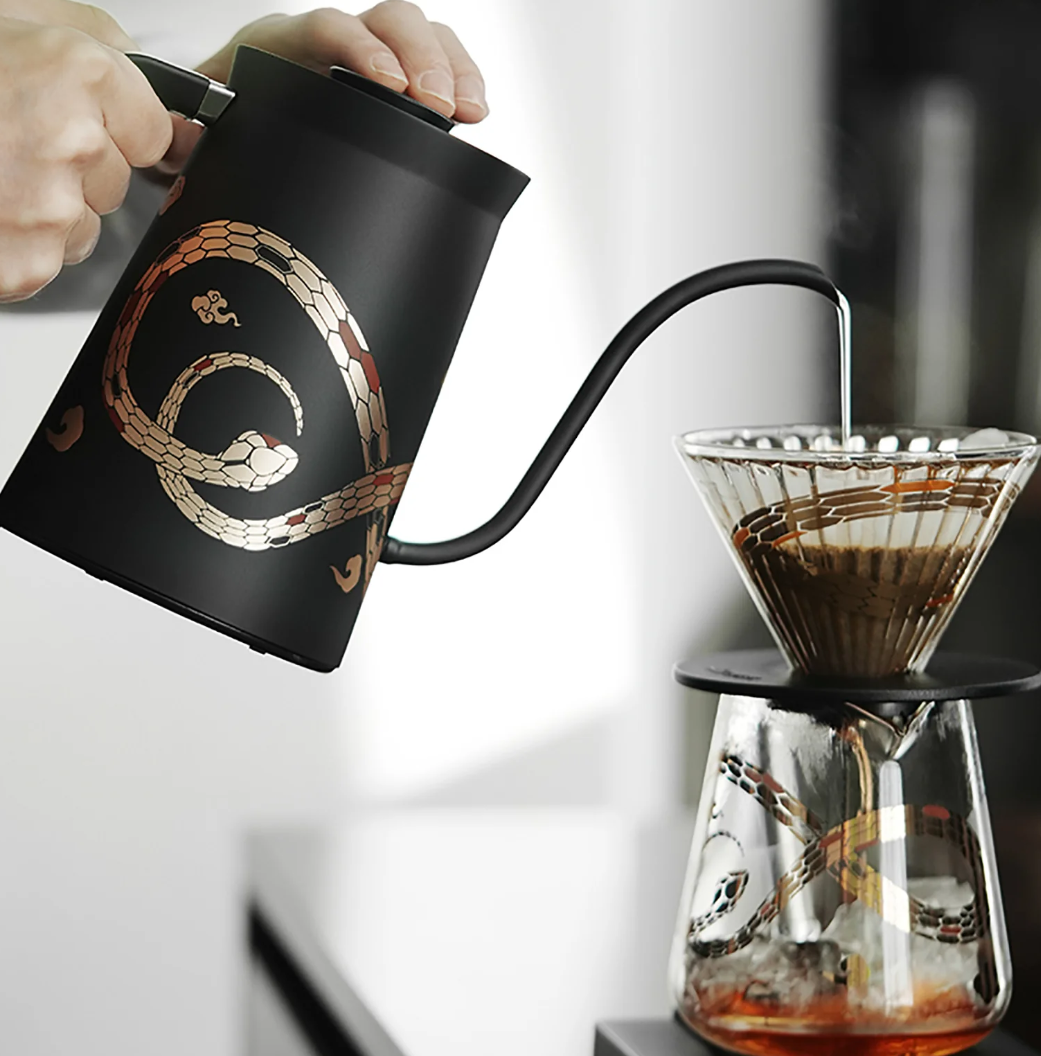 MHW-3BOMBER Assassin Electric Kettle – Serpent Collection