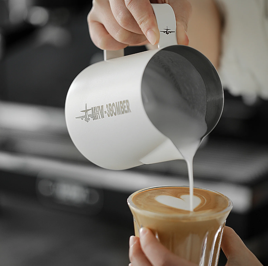 MHW-3BOMBER Milk Frothing Pitcher 3.0 White - 450 ml
